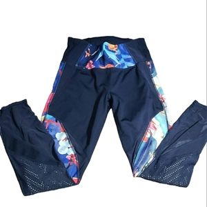 Athleta High Rise Tropical Precision 7/8 Leggings